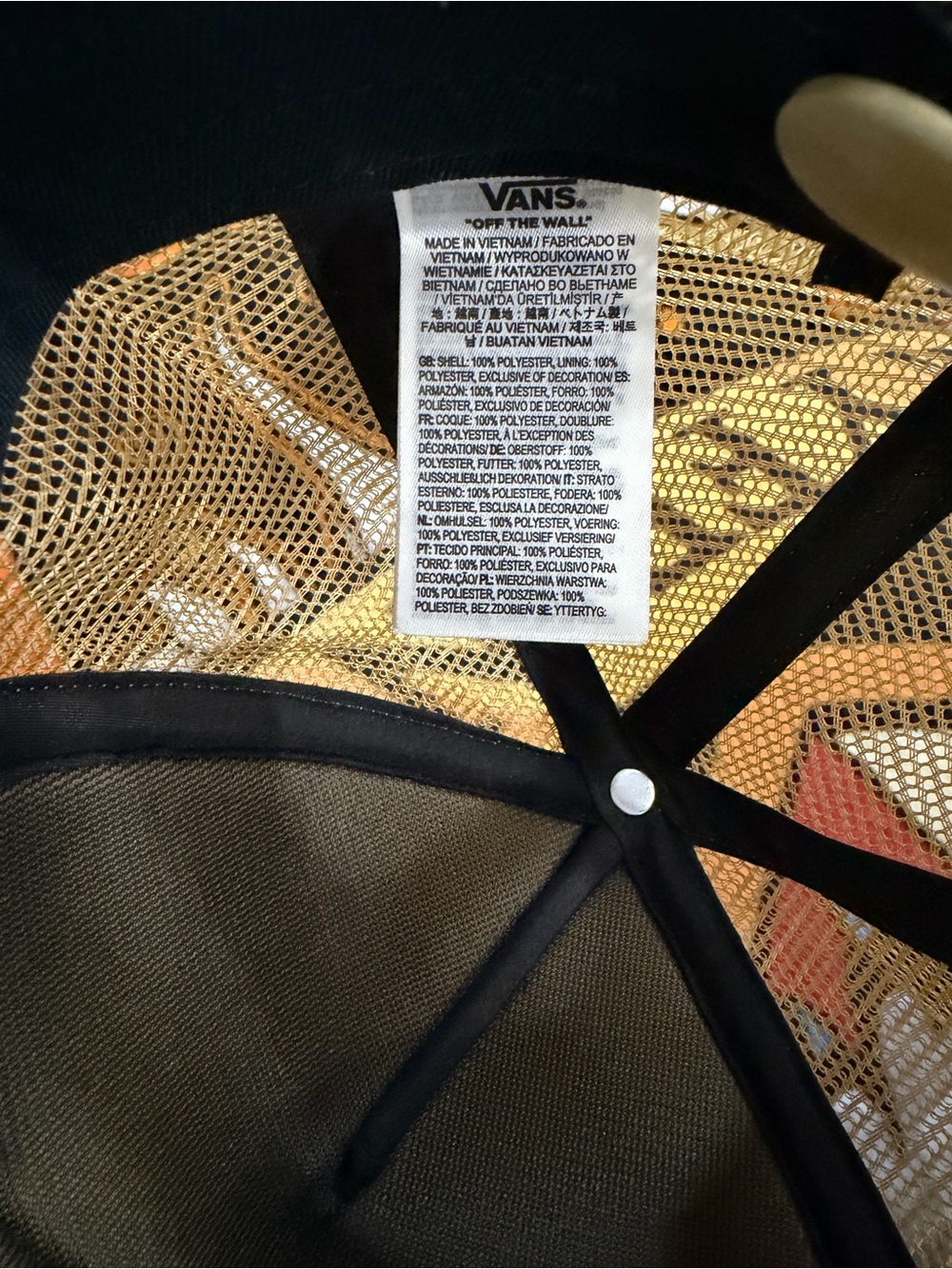 Hat with Vans patch - Picture 5 of 7